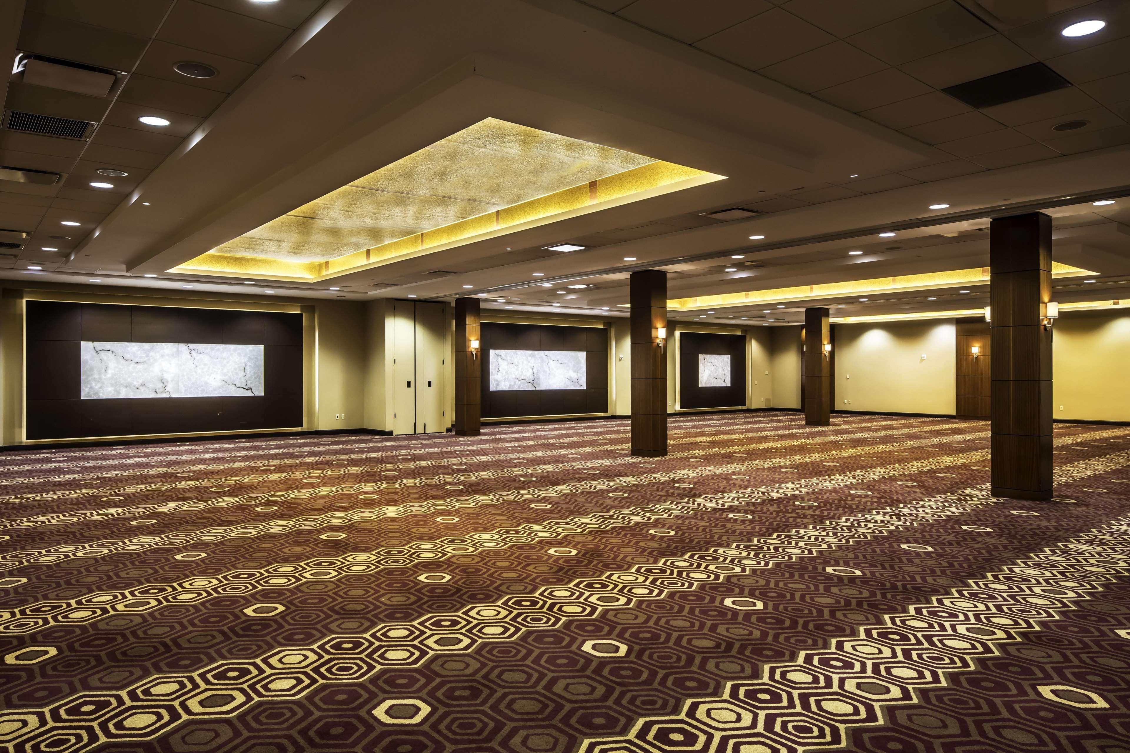 Doubletree By Hilton Hotel & Suites Pittsburgh Downtown Bagian luar foto